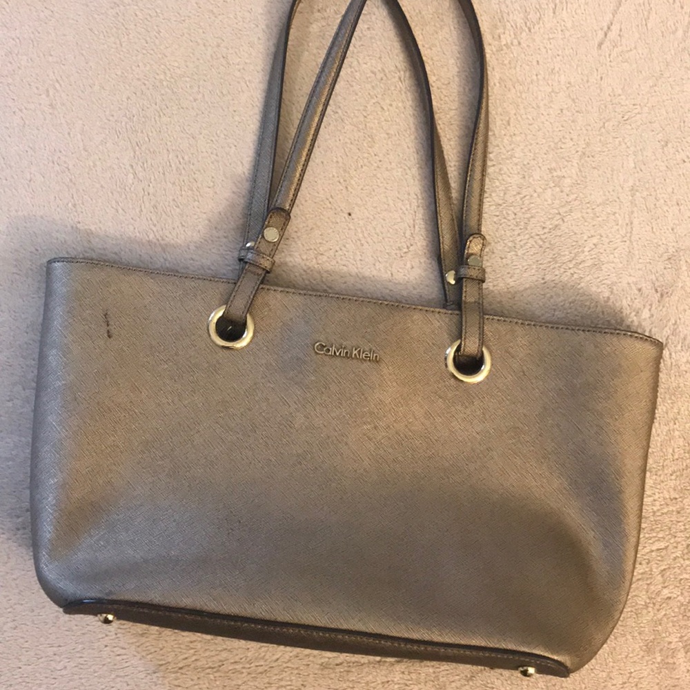 Calvin Klein Tote purse - Picture 2 of 6